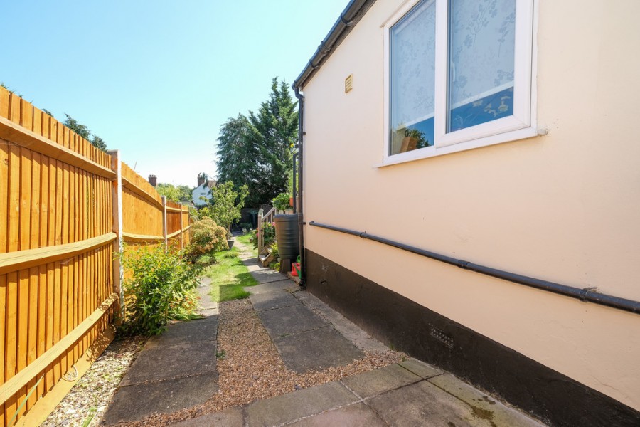 Images for East Drive, Orpington EAID:11e514c9f7e99906cb8dd0ceb0e9edcf BID:1