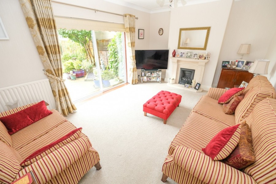 Images for Hillcrest Road, Orpington EAID:11e514c9f7e99906cb8dd0ceb0e9edcf BID:1