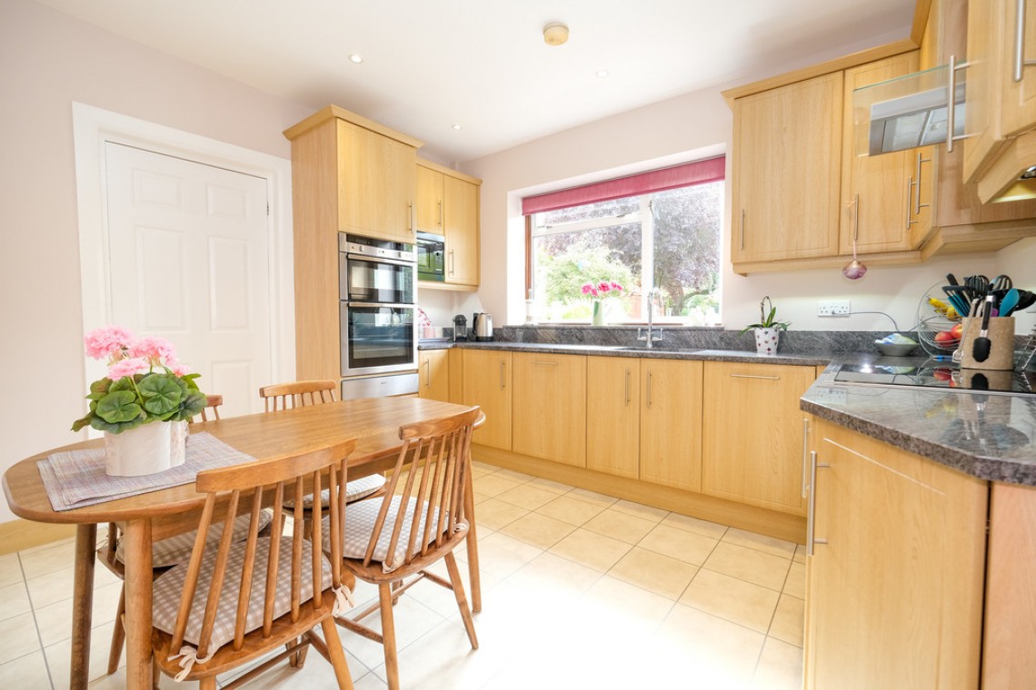 Images for Hillcrest Road, Orpington EAID:11e514c9f7e99906cb8dd0ceb0e9edcf BID:1