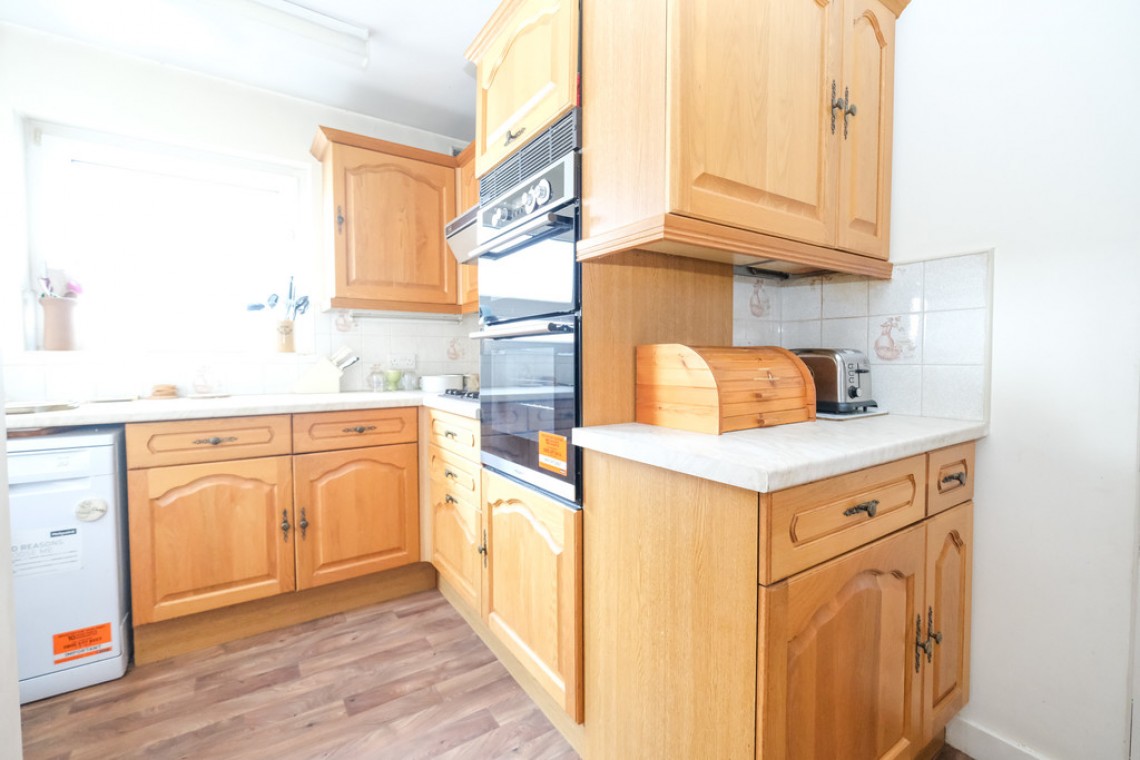 Images for Pendennis Road, Orpington EAID:11e514c9f7e99906cb8dd0ceb0e9edcf BID:1