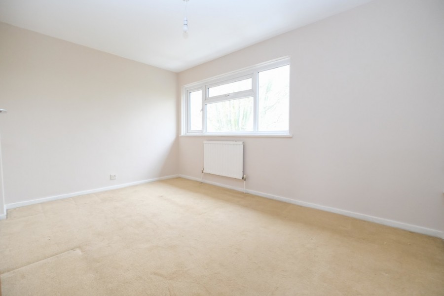 Images for Place Farm Avenue, Orpington EAID:11e514c9f7e99906cb8dd0ceb0e9edcf BID:1