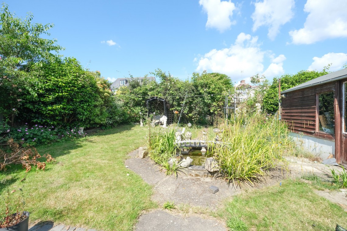 Images for May Avenue, Orpington EAID:11e514c9f7e99906cb8dd0ceb0e9edcf BID:1