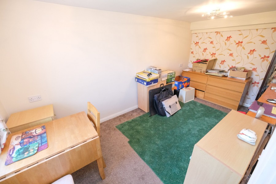 Images for May Avenue, Orpington EAID:11e514c9f7e99906cb8dd0ceb0e9edcf BID:1