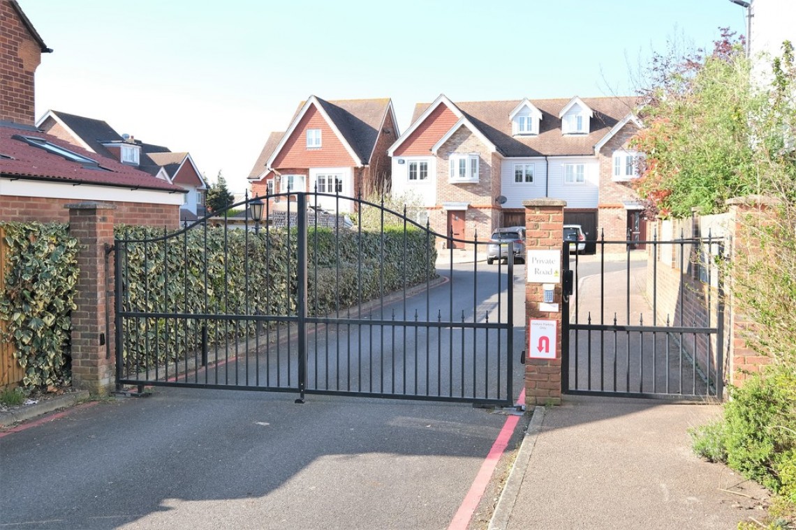 Images for Abbey Close, Orpington EAID:11e514c9f7e99906cb8dd0ceb0e9edcf BID:1