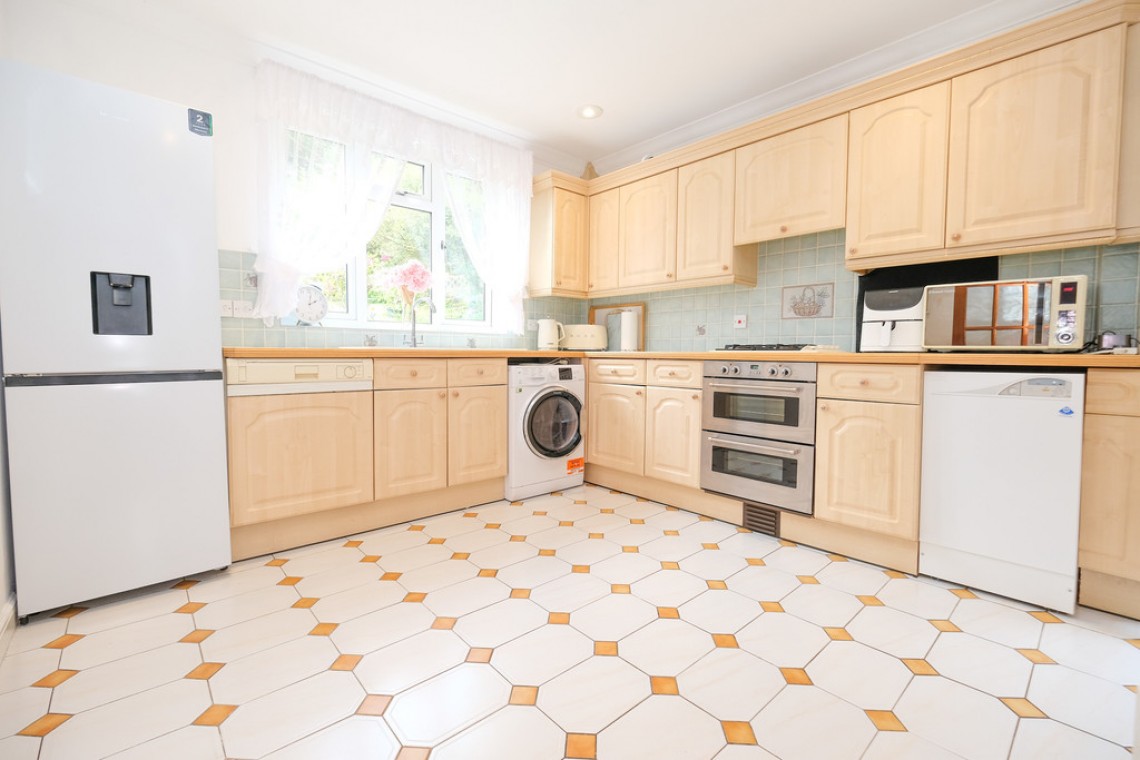 Images for Kevington Drive, Orpington EAID:11e514c9f7e99906cb8dd0ceb0e9edcf BID:1