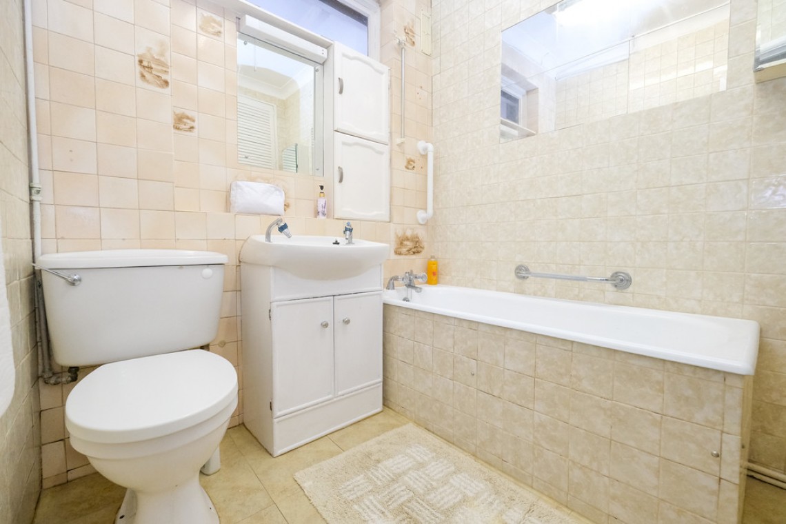 Images for Lancing Road, Orpington EAID:11e514c9f7e99906cb8dd0ceb0e9edcf BID:1