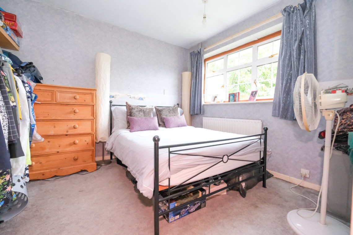 Images for Arne Grove, Orpington EAID:11e514c9f7e99906cb8dd0ceb0e9edcf BID:1