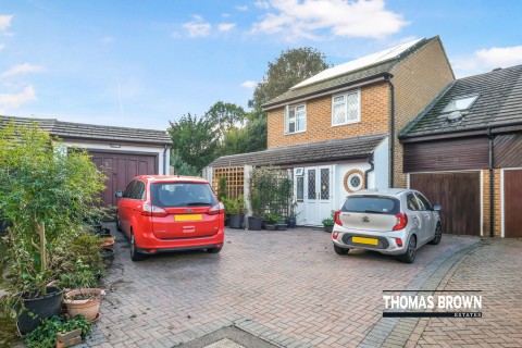 View Full Details for Goldfinch Close, Orpington - EAID:11e514c9f7e99906cb8dd0ceb0e9edcf, BID:1