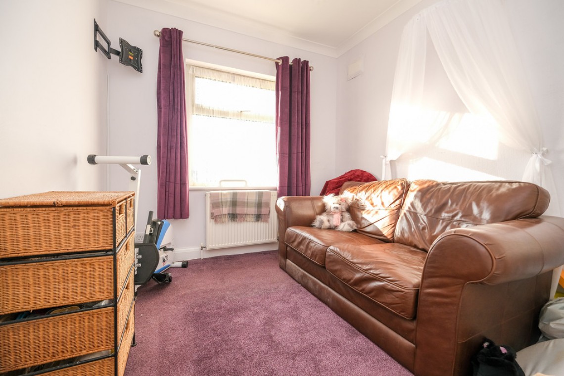 Images for Kynaston Road, Orpington EAID:11e514c9f7e99906cb8dd0ceb0e9edcf BID:1