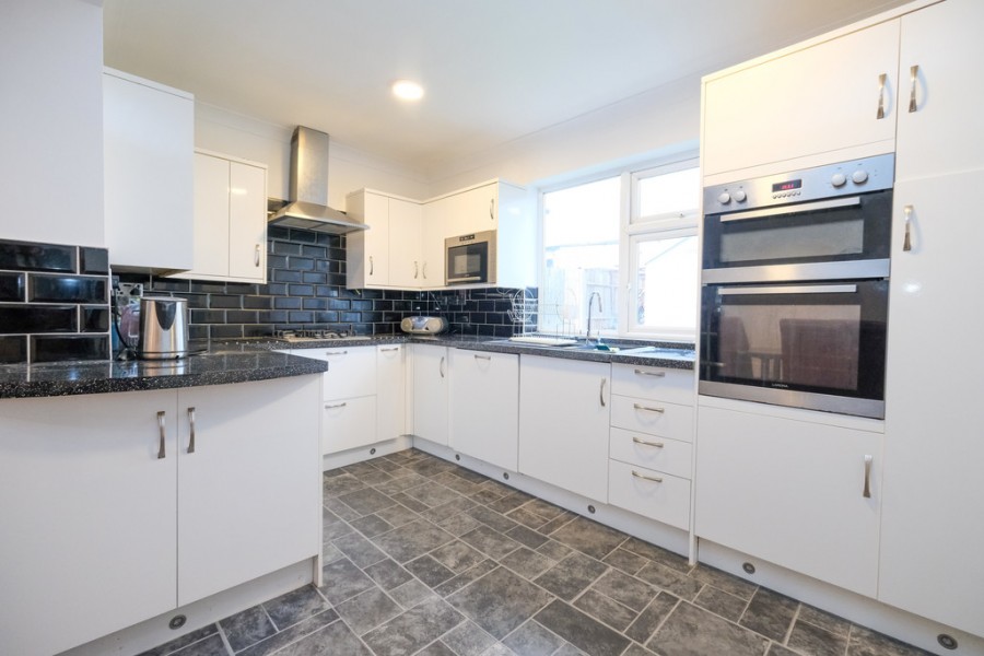 Images for Crofton Road, Orpington EAID:11e514c9f7e99906cb8dd0ceb0e9edcf BID:1