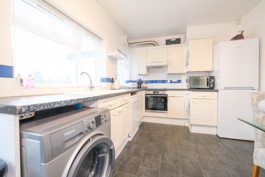 Images for Broom Avenue, Orpington EAID:11e514c9f7e99906cb8dd0ceb0e9edcf BID:1